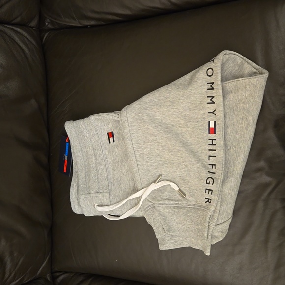 NWT Tommy Hilfiger jogger sweatpants - Picture 4 of 17